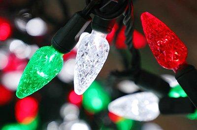 The Best Neighborhoods to See Christmas Lights in Denver