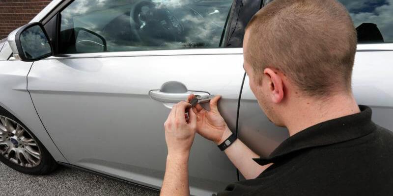 Professional Car Unlock Technicians - Reliable & Trustworthy