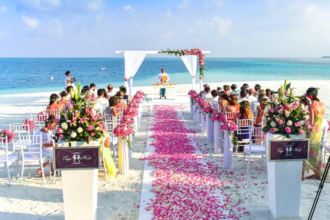 Tips To Make Your Wedding Memorable for Your Guests